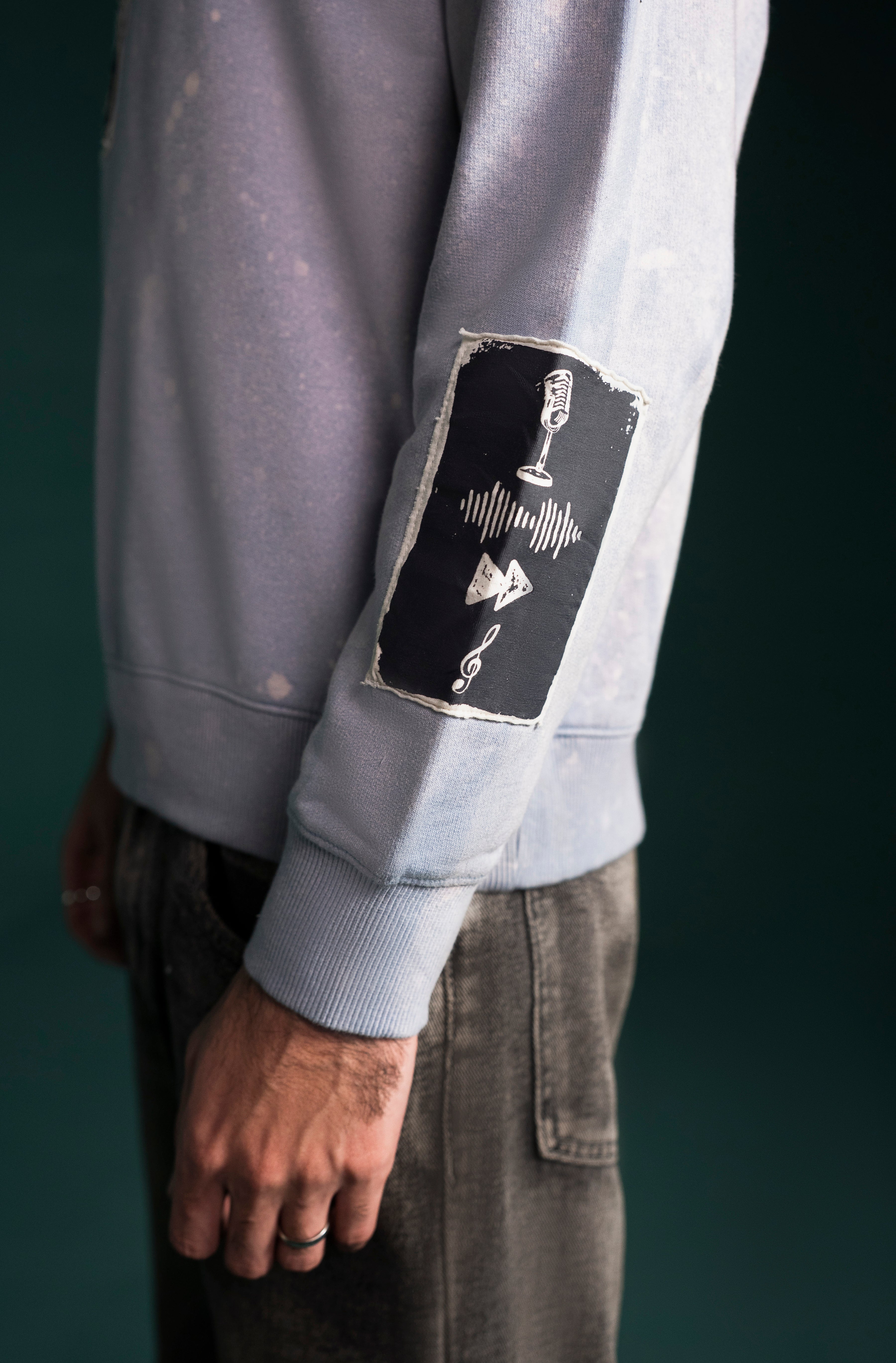 ACID WASH GREY SWEATSHIRT